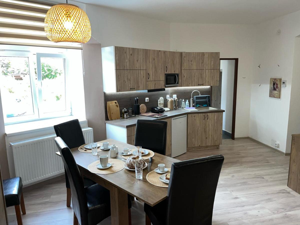 Apartmany Nezarka A Privatni Wellness Jindřichŭv Hradec Dış mekan fotoğraf