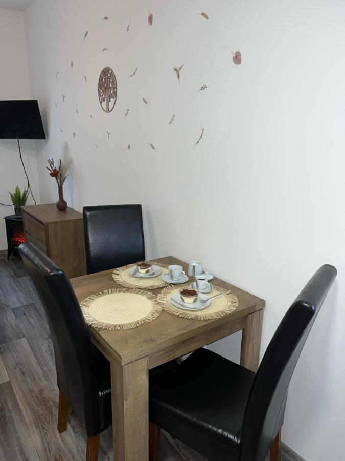 Apartmany Nezarka A Privatni Wellness Jindřichŭv Hradec Dış mekan fotoğraf