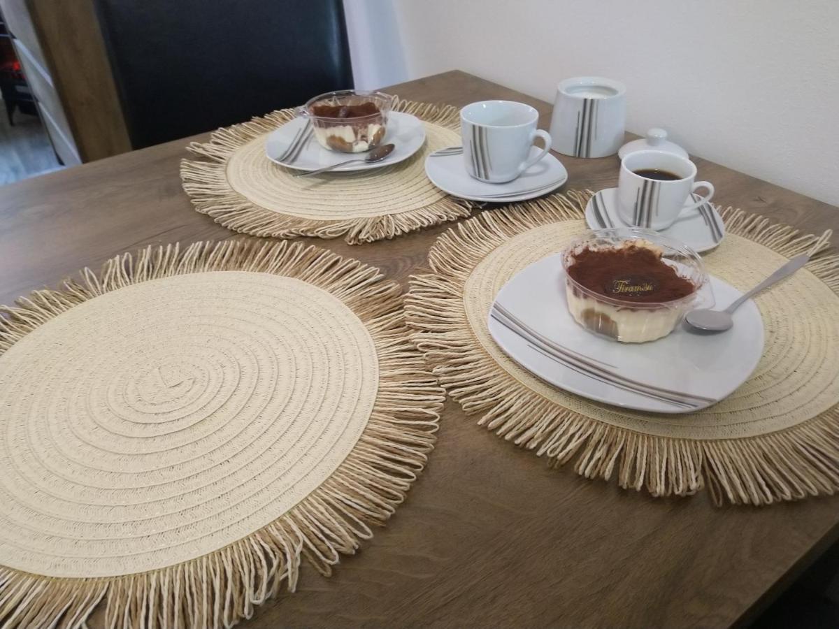 Apartmany Nezarka A Privatni Wellness Jindřichŭv Hradec Dış mekan fotoğraf