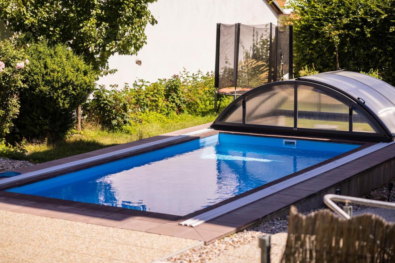 Apartmany Nezarka A Privatni Wellness Jindřichŭv Hradec Dış mekan fotoğraf