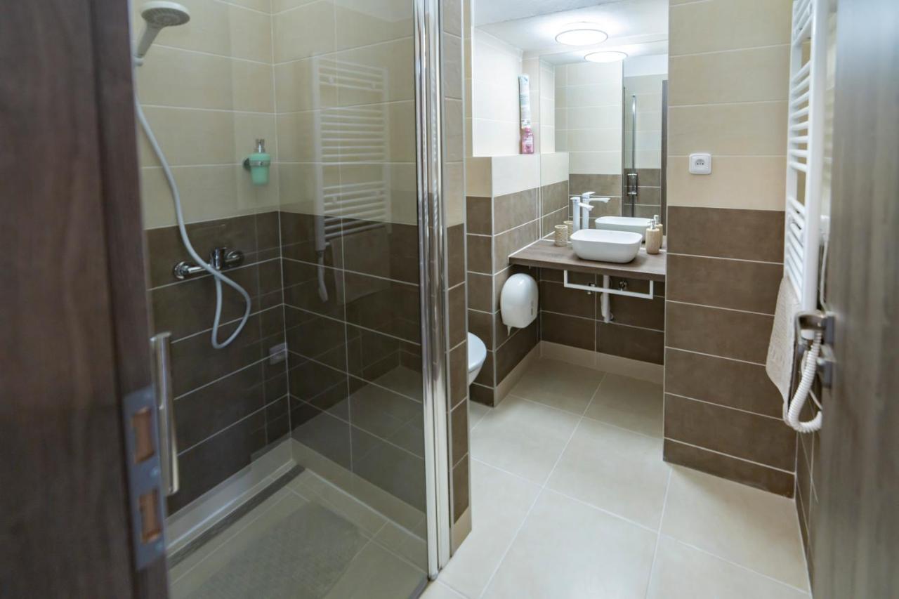 Apartmany Nezarka A Privatni Wellness Jindřichŭv Hradec Dış mekan fotoğraf