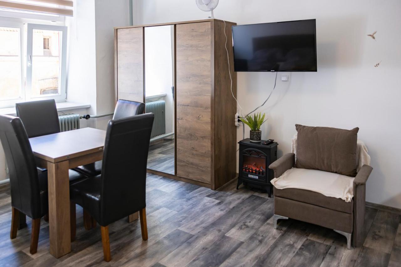Apartmany Nezarka A Privatni Wellness Jindřichŭv Hradec Dış mekan fotoğraf
