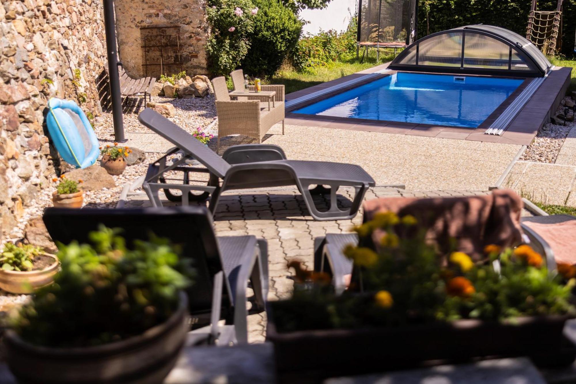 Apartmany Nezarka A Privatni Wellness Jindřichŭv Hradec Dış mekan fotoğraf