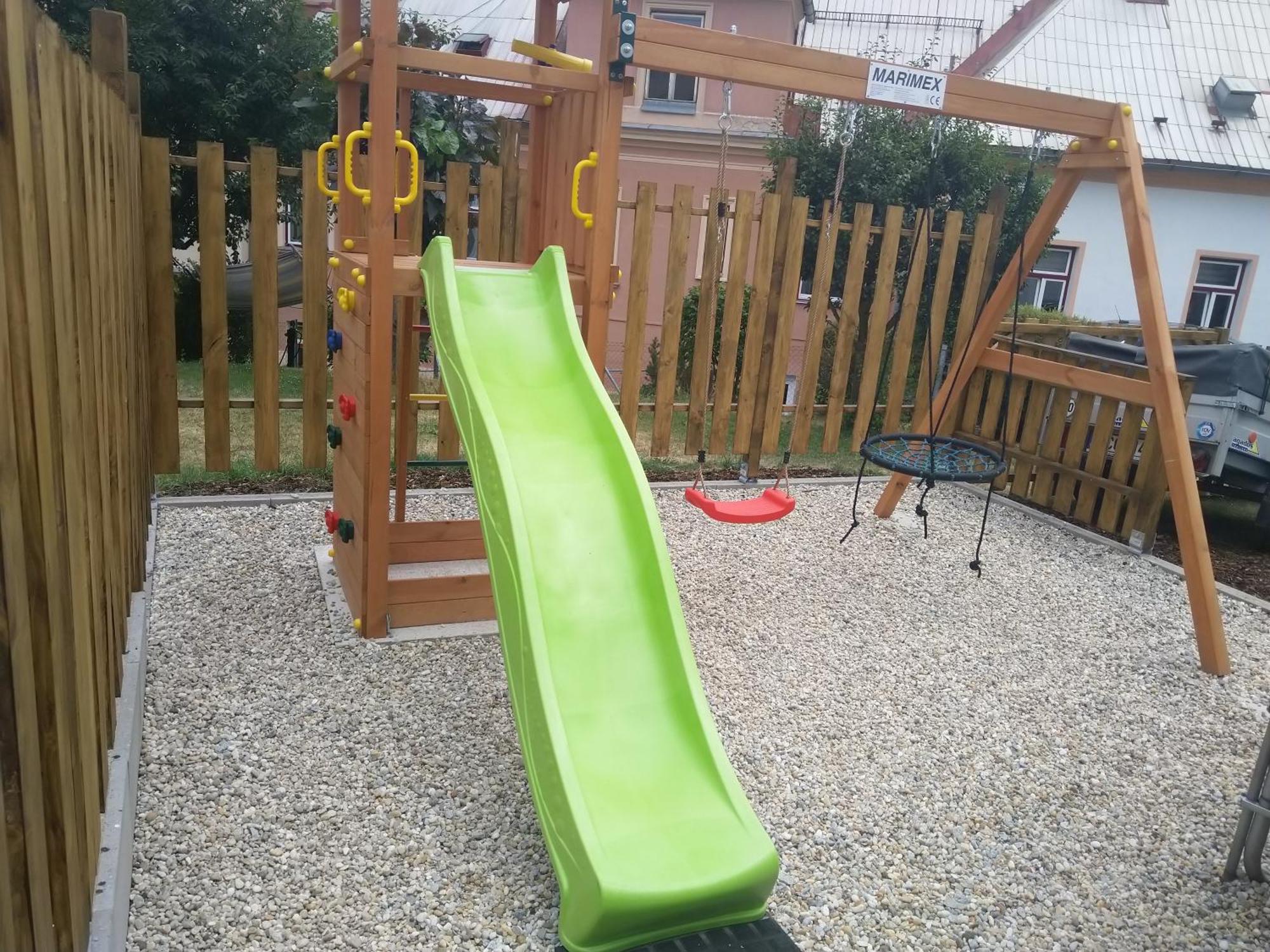 Apartmany Nezarka A Privatni Wellness Jindřichŭv Hradec Dış mekan fotoğraf